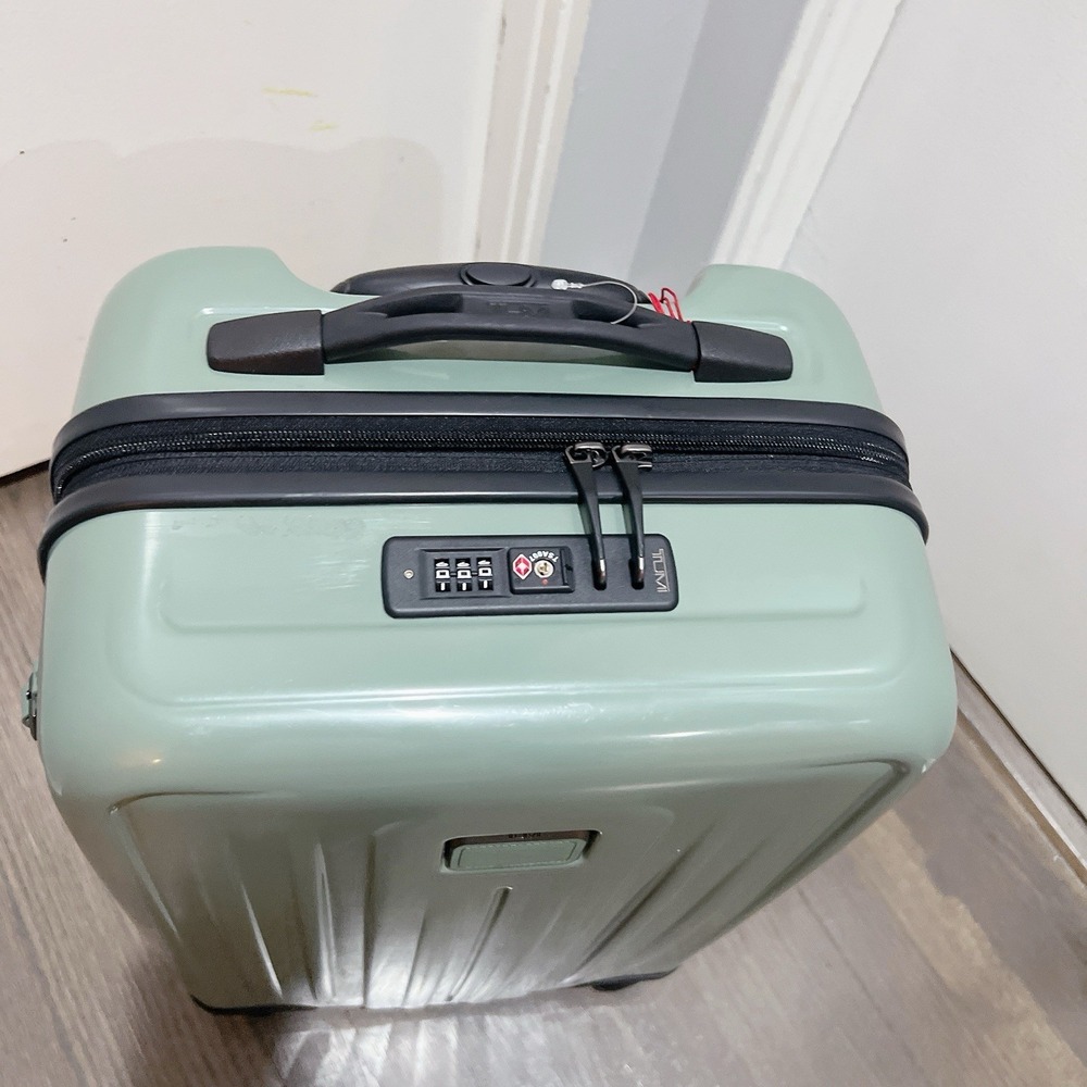 NEW Tumi V4 INTERNATIONAL Expandable 4 Wheel Carry On Suit Case - SAGE GREEN - Picture 5 of 13